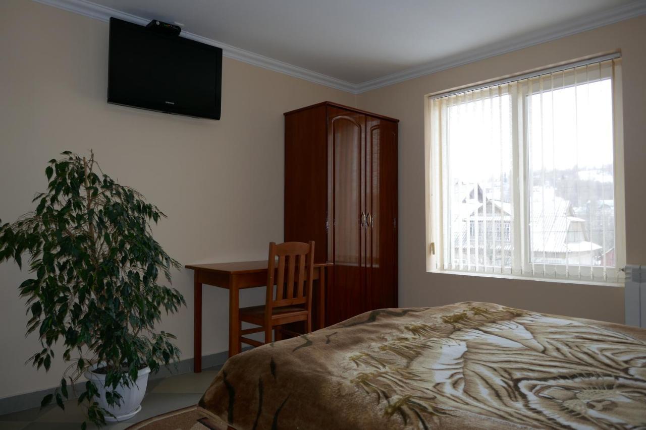 Лелека Konuk evi Dilyatyn Dış mekan fotoğraf